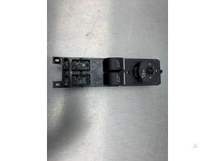 Gebruikte Ruit schakelaar elektrisch Ford Fiesta 6 (JA8) 1.0 SCI 12V 80 Prijs € 25,00 Margeregeling aangeboden door Gebr Opdam B.V.