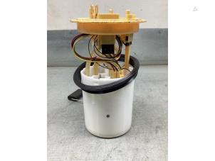 Gebruikte Tank element Pomp Volkswagen Caddy Cargo V (SBA/SBH) 2.0 TDI BlueMotionTechnology Prijs € 181,50 Inclusief btw aangeboden door Gebr Opdam B.V.