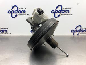 Gebruikte Rembooster Volkswagen Caddy III (2KA,2KH,2CA,2CH) 1.9 TDI Prijs € 125,00 Margeregeling aangeboden door Gebr Opdam B.V.