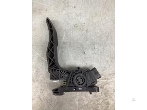 Gebruikte Sensor Gaspedaalpositie Mercedes Sprinter 3,5t (907.6/910.6) 316 CDI 2.1 D RWD Prijs € 90,75 Inclusief btw aangeboden door Gebr Opdam B.V.