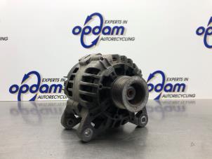 Gebruikte Alternator Renault Twingo II (CN) 1.2 16V Prijs € 50,00 Margeregeling aangeboden door Gebr Opdam B.V.