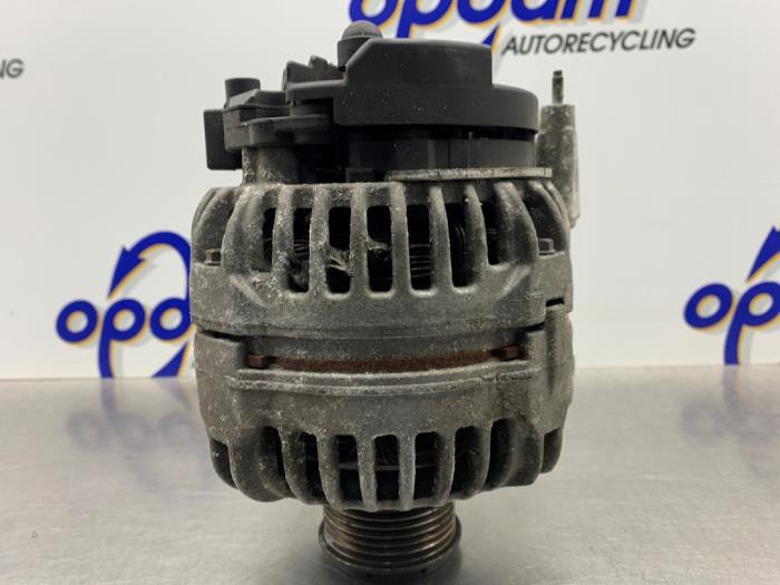 Gebruikte Dynamo Volkswagen Touran (1T1/T2) 2.0 TDI DPF Prijs € 60,00 Margeregeling aangeboden door Gebr Opdam B.V.