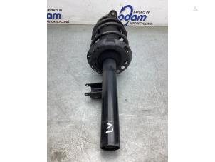 Gebruikte Mac Phersonpoot links-voor Mercedes EQA (N243) 250+ 71 kWh Prijs € 250,00 Margeregeling aangeboden door Gebr Opdam B.V.