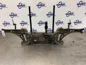 Gebruikte Subframe Volkswagen Touran (1T1/T2) 2.0 TDI DPF Prijs € 99,00 Margeregeling aangeboden door Gebr Opdam B.V.