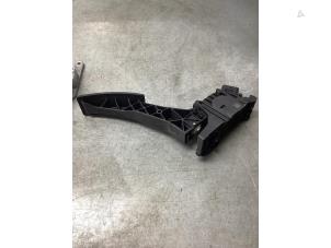 Gebruikte Sensor Gaspedaalpositie Mercedes EQA (N243) 250+ 71 kWh Prijs € 50,00 Margeregeling aangeboden door Gebr Opdam B.V.