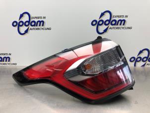 Gebruikte Achterlicht links Ford Kuga II (DM2) 1.5 EcoBoost 16V 182 4x4 Prijs € 200,00 Margeregeling aangeboden door Gebr Opdam B.V.