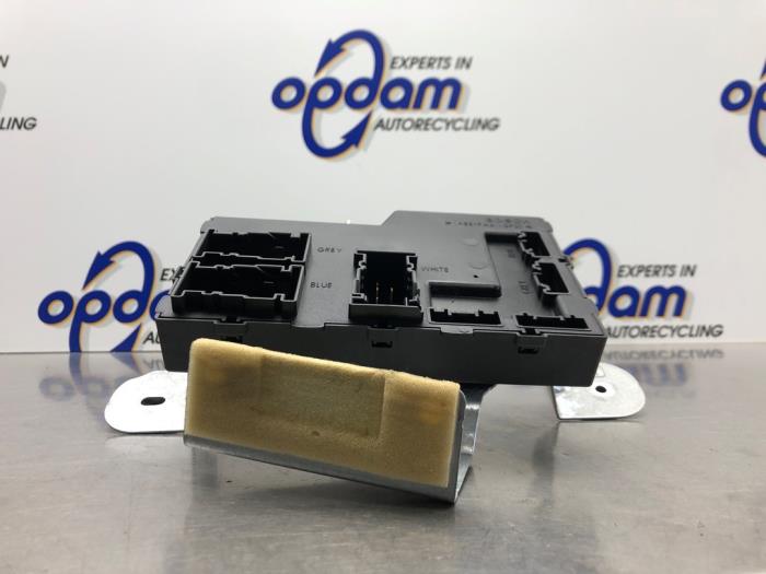 Gebruikte Computer Body Control Ford Fiesta 6 (JA8) 1.25 16V Prijs € 75,00 Margeregeling aangeboden door Gebr Opdam B.V.