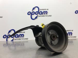 Gebruikte Pomp Servo Alfa Romeo GT (937) 2.0 JTS 16V Prijs € 40,00 Margeregeling aangeboden door Gebr Opdam B.V.