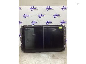 Gebruikte Panoramadak Volkswagen Passat Variant (3G5) 1.6 TDI 16V Prijs € 950,00 Margeregeling aangeboden door Gebr Opdam B.V.