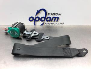 Gebruikte Veiligheidsgordel links-achter Hyundai i30 (FD) 1.6 CVVT 16V Prijs € 50,00 Margeregeling aangeboden door Gebr Opdam B.V.