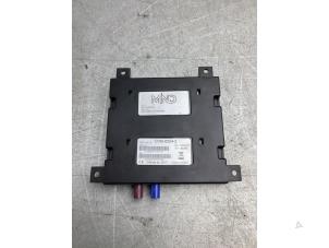 Gebruikte Module Telefoon Volkswagen Passat Variant (3G5) 1.6 TDI 16V Prijs € 50,00 Margeregeling aangeboden door Gebr Opdam B.V.