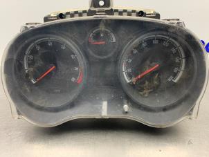 Gebruikte Tellerklok Opel Corsa D 1.2 16V Prijs € 100,00 Margeregeling aangeboden door Gebr Opdam B.V.