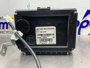 Gebruikte BCM Kia Carens III (FG) 2.0i CVVT 16V Prijs € 100,00 Margeregeling aangeboden door Gebr Opdam B.V.