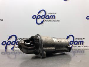 Gebruikte Startmotor Kia Carens III (FG) 2.0i CVVT 16V Prijs € 50,00 Margeregeling aangeboden door Gebr Opdam B.V.