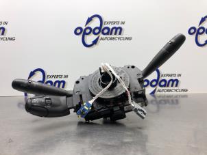 Gebruikte Combischakelaar Stuurkolom Peugeot 308 SW (4E/H) 1.6 VTI 16V Prijs € 150,00 Margeregeling aangeboden door Gebr Opdam B.V.