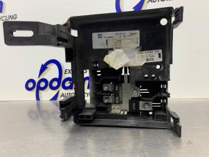 Gebruikte Zekering Ford Fiesta 7 1.0 EcoBoost 12V Prijs € 50,00 Margeregeling aangeboden door Gebr Opdam B.V.