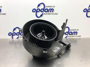 Gebruikte Kachel Ventilatiemotor Saab 9-3 II Sport Sedan (YS3F) 1.8t 16V Prijs € 75,00 Margeregeling aangeboden door Gebr Opdam B.V.