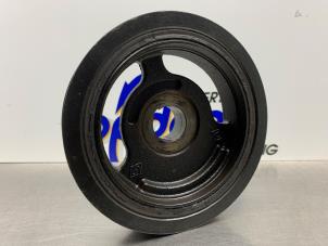 Gebruikte Krukas Poelie Renault Captur (2R) 0.9 Energy TCE 12V Prijs € 30,00 Margeregeling aangeboden door Gebr Opdam B.V.