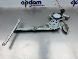 Gebruikte Ruitmechaniek 4Deurs rechts-voor Suzuki Swift (ZA/ZC/ZD1/2/3/9) 1.5 VVT 16V Prijs € 50,00 Margeregeling aangeboden door Gebr Opdam B.V.