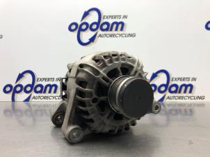 Gebruikte Dynamo Opel Corsa D 1.2 16V Prijs € 50,00 Margeregeling aangeboden door Gebr Opdam B.V.