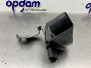 Gebruikte Toeter Volkswagen Polo VI (AW1) 1.0 TSI 12V Prijs € 25,00 Margeregeling aangeboden door Gebr Opdam B.V.