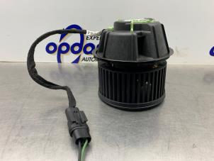 Gebruikte Kachel Ventilatiemotor Dacia Logan MCV (KS) 1.6 MPI 85 Prijs € 50,00 Margeregeling aangeboden door Gebr Opdam B.V.