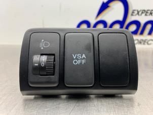 Gebruikte Schakelaar Koplamp Ihv Honda Accord (CL/CN) 2.0 i-VTEC 16V Prijs € 30,00 Margeregeling aangeboden door Gebr Opdam B.V.