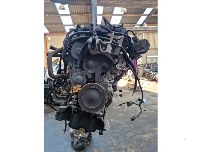 Motor van een Ford Transit Connect (PJ2) 1.6 TDCi 16V 75 2015