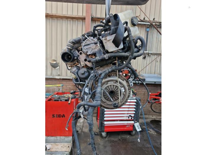 Motor van een Ford Transit Connect (PJ2) 1.6 TDCi 16V 75 2015