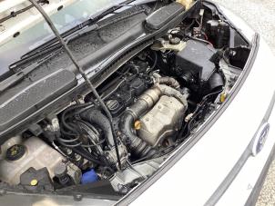 Motor van een Ford Transit Connect (PJ2) 1.6 TDCi 16V 75 2015