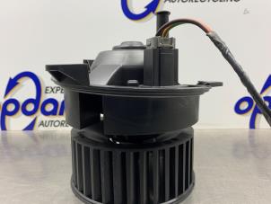 Gebruikte Blower Ford Transit Connect 1.8 16V SWB Prijs € 50,00 Margeregeling aangeboden door Gebr Opdam B.V.