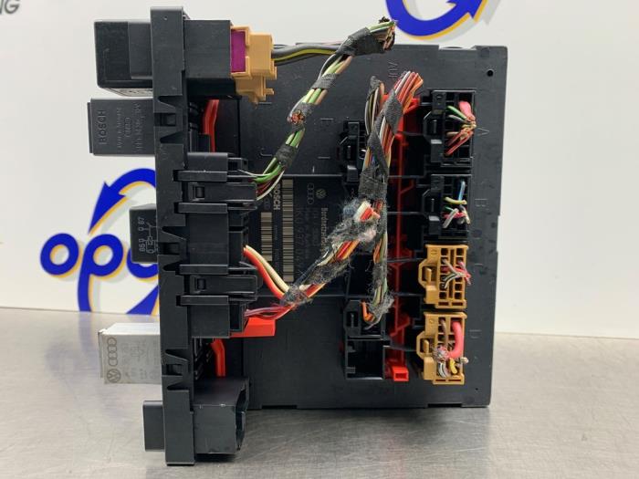 Gebruikte Computer Body Control Volkswagen Golf V (1K1) 1.4 16V Prijs € 60,00 Margeregeling aangeboden door Gebr Opdam B.V.