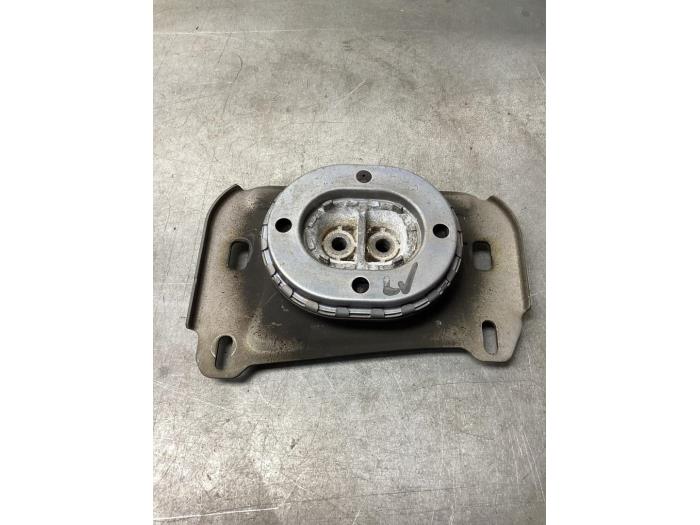 Gebruikte Versnellingsbak Steun Toyota ProAce 2.0 D-4D 140 16V Prijs € 36,30 Inclusief btw aangeboden door Gebr Opdam B.V.