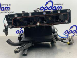 Gebruikte Spruitstuk Inlaat Fiat Grande Punto (199) 1.4 16V Prijs € 100,00 Margeregeling aangeboden door Gebr Opdam B.V.