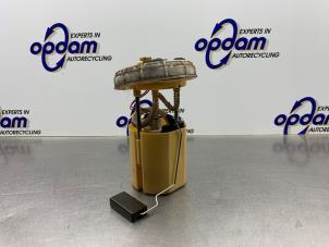 Gebruikte Tank element Pomp Opel Corsa D 1.3 CDTi 16V ecoFLEX Prijs € 50,00 Margeregeling aangeboden door Gebr Opdam B.V.