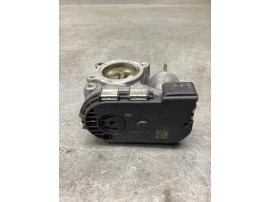 Gebruikte Gasklephuis Mercedes A Limousine (177.1) 1.3 A-250 e Turbo 16V Prijs € 75,00 Margeregeling aangeboden door Gebr Opdam B.V.