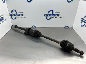 Gebruikte Aandrijfas rechts-voor BMW Mini One/Cooper (R50) 1.6 16V Cooper Prijs € 75,00 Margeregeling aangeboden door Gebr Opdam B.V.