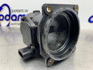 Gebruikte Luchtmassameter Skoda Superb (3U4) 2.8 V6 30V Prijs € 40,00 Margeregeling aangeboden door Gebr Opdam B.V.