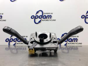 Gebruikte Licht + Raw Schakelaar Skoda Superb (3U4) 2.8 V6 30V Prijs € 75,00 Margeregeling aangeboden door Gebr Opdam B.V.