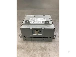 Gebruikte Multi Media Regelunit Opel Mokka/Mokka X 1.4 Turbo 16V 4x2 Prijs € 500,00 Margeregeling aangeboden door Gebr Opdam B.V.