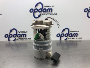 Gebruikte Benzinepomp Dacia Logan MCV (KS) 1.6 MPI 85 Prijs € 60,00 Margeregeling aangeboden door Gebr Opdam B.V.
