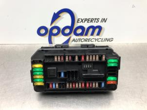 Gebruikte Zekeringkast BMW 1 serie (F20) 118i 1.5 TwinPower 12V Prijs € 50,00 Margeregeling aangeboden door Gebr Opdam B.V.