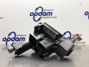 Gebruikte Delco BMW 1 serie (F20) 118i 1.5 TwinPower 12V Prijs € 50,00 Margeregeling aangeboden door Gebr Opdam B.V.