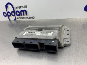 Gebruikte Computer Motormanagement Renault Clio III (BR/CR) 1.4 16V Prijs € 100,00 Margeregeling aangeboden door Gebr Opdam B.V.