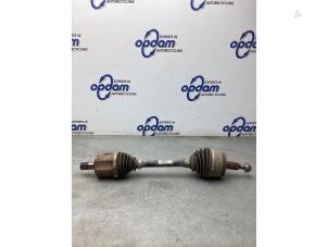 Gebruikte Steekas links-voor Volkswagen Transporter T5 2.0 TDI DRF Prijs € 100,00 Margeregeling aangeboden door Gebr Opdam B.V.