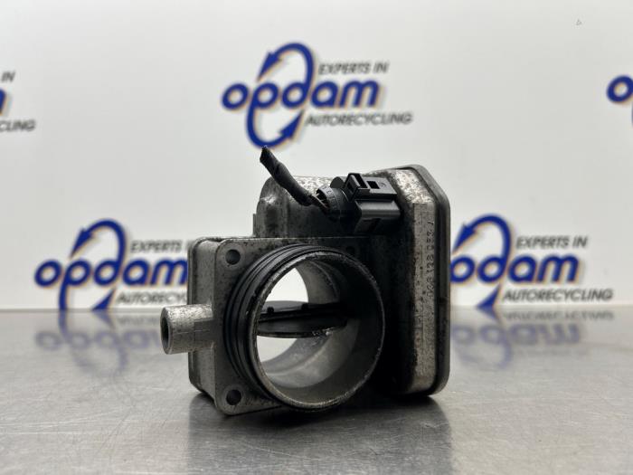 Gebruikte Gasklephuis Volkswagen Caddy III (2KA,2KH,2CA,2CH) 2.0 SDI Prijs € 40,00 Margeregeling aangeboden door Gebr Opdam B.V.