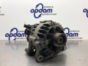 Gebruikte Dynamo Citroen C4 Coupé (LA) 1.6 16V Prijs € 50,00 Margeregeling aangeboden door Gebr Opdam B.V.