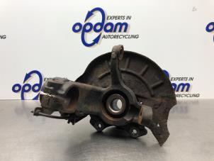 Gebruikte Fusee rechts-voor Skoda Roomster (5J) 1.6 16V Prijs € 50,00 Margeregeling aangeboden door Gebr Opdam B.V.