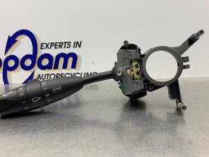 Gebruikte Licht + Raw Schakelaar Mercedes B (W245) 1.5 B-150 16V Prijs € 50,00 Margeregeling aangeboden door Gebr Opdam B.V.