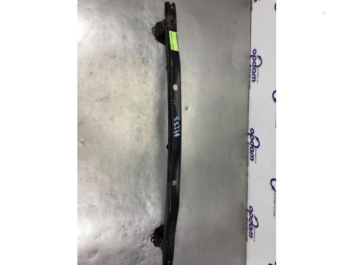 Gebruikte Bumperframe achter Renault Kangoo/Grand Kangoo (KW) 1.6 16V Prijs € 50,00 Margeregeling aangeboden door Gebr Opdam B.V.